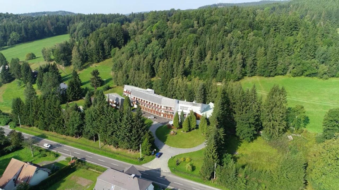 Horský Hotel Neptun Malá Morávka Buitenkant foto